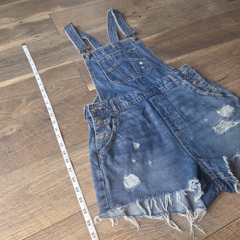 Distressed Denim Short Overalls Medium Wash Frayed Hem Bib Pocket Womens